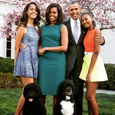 A family picture of the Obama's.  (https://twitter.com/amadeus690 () ())